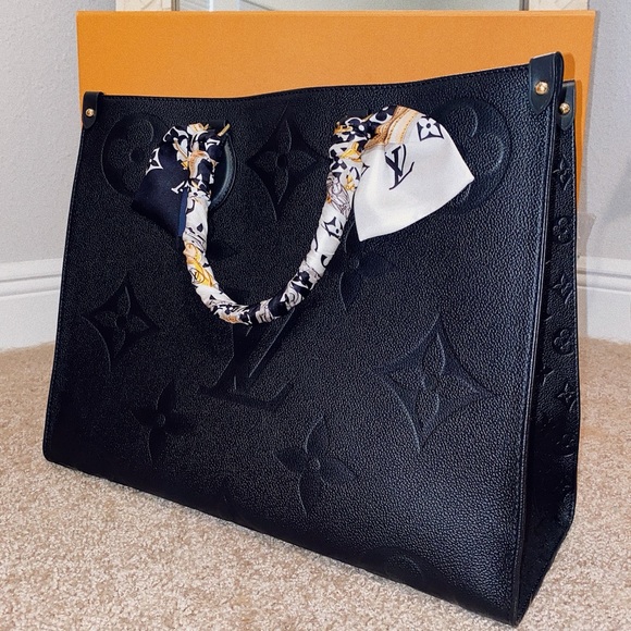 Louis Vuitton On-The-Go Empreinte Leather - Picture 2 of 9